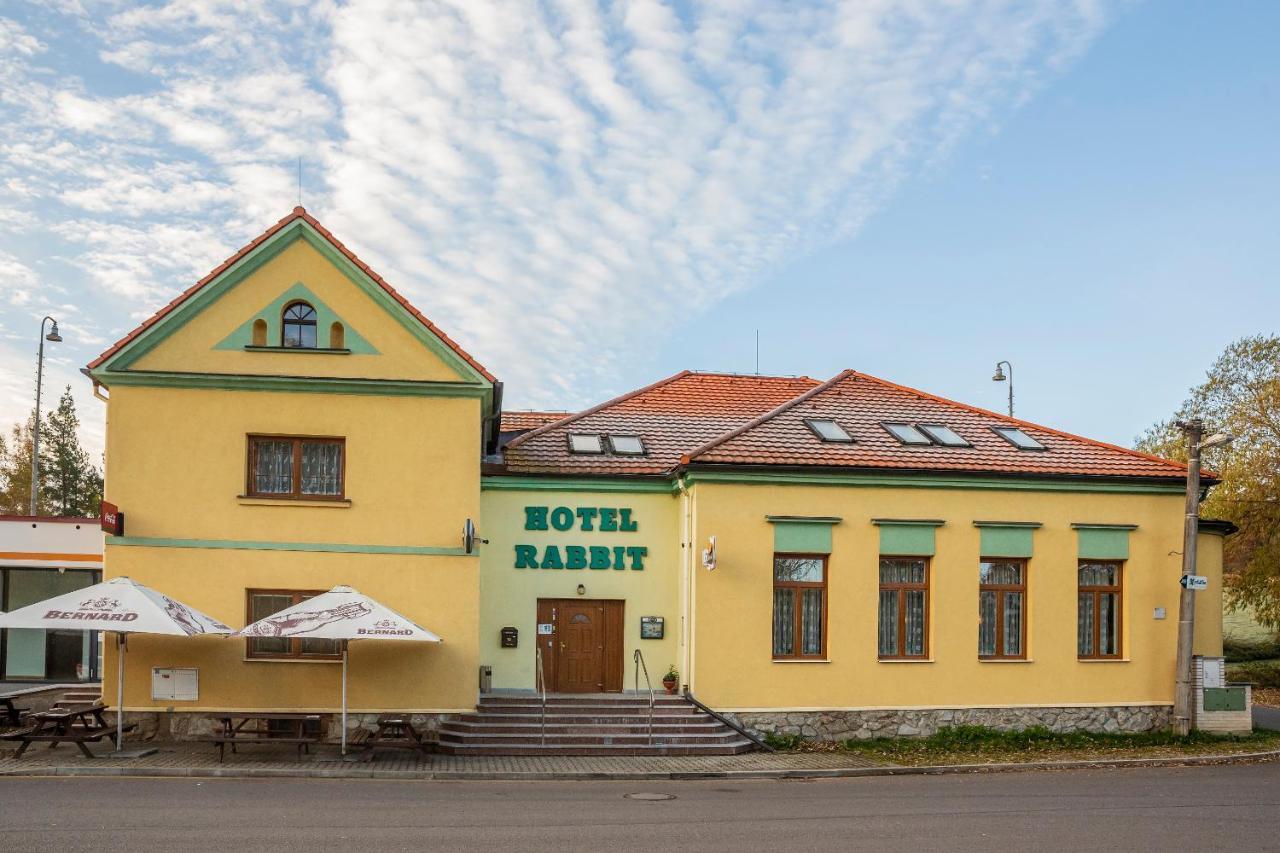 Hotel Rabbit Trhovy Stepanov Eksteriør bilde